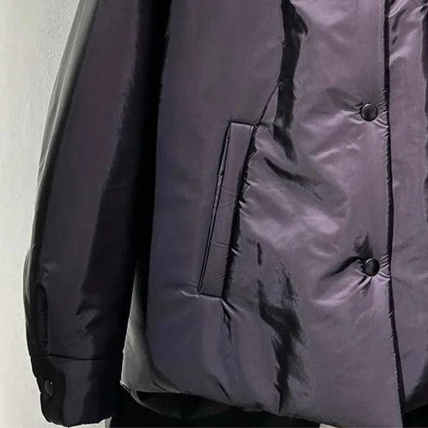 即日配送プラダ リナイロン 軽量 パデッドジャケット 偽物 ロゴ付 pd253282