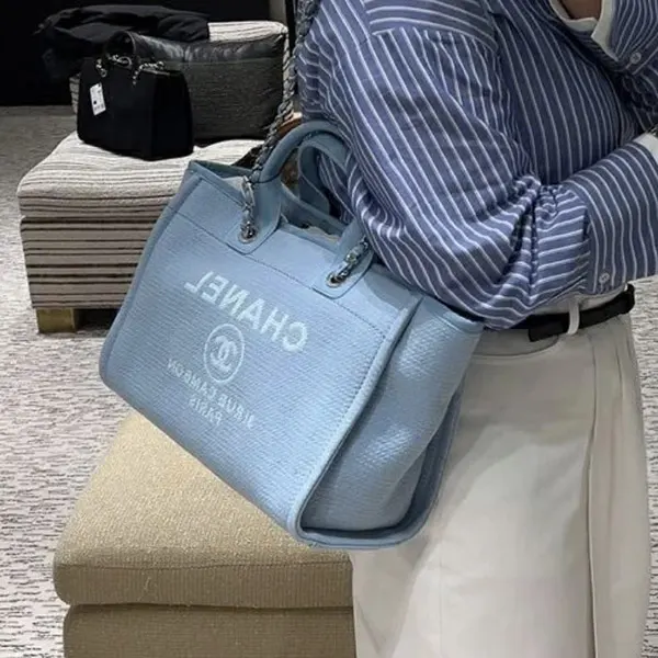 【新作♡話題】シャネル キャンバス コピー ショッピングバッグ AS3257-B08435-94305