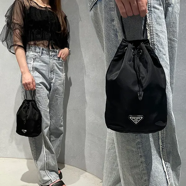 入手困難品！プラダ スーパーコピー ナイロン 巾着ポーチ 三角ロゴ 1NA369