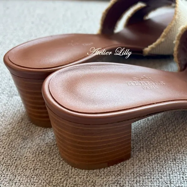 フリンジ☆大人気 エルメス 偽物 Hカット ヒールサンダル オアシス H251044Z