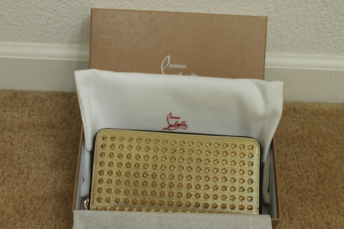 新作ルブタンChristian Louboutin Panettone Spikes 長財布ゴールド 16367729