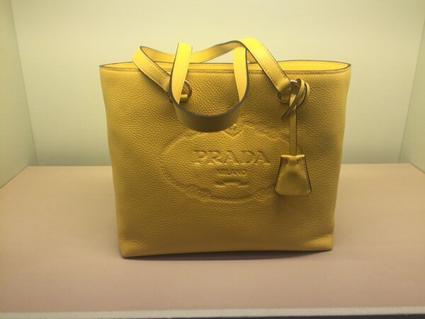 素敵♪♪使える☆《PRADA》プラダスーパーコピー 刻印ロゴVIT.DAINO トート 色々カラー 1BG100