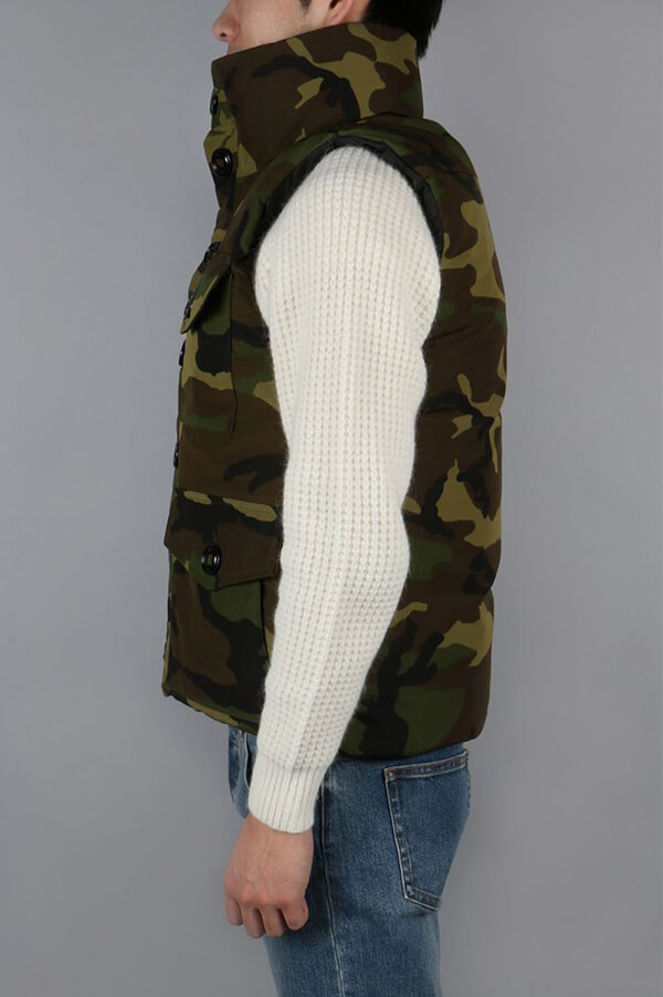 CANADA GOOSE (カナダグース) / メンズ / MONTREAL VEST (モントリオール) / CLASSIC CAMO (622040033)