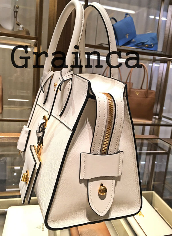 PRADA★最新作 サフィアーノレザーハンドバッグ1BA045★関税込み