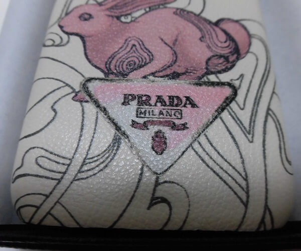 ウサギが プラダ iPhone6iPhone7iPhone8 スマホケース ラビット PRADA ラビットプリント 用ケース