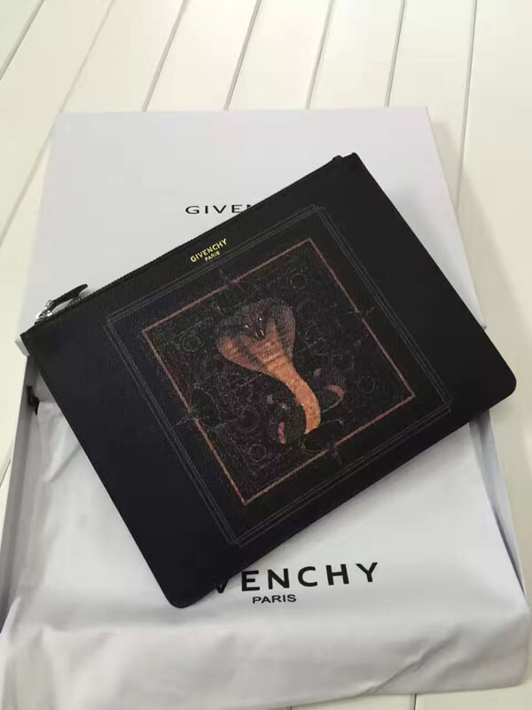 GIVENCHY ジバンシィスーパーコピー 2017新作 コブラプリント PVC クラッチバック 6072525 960