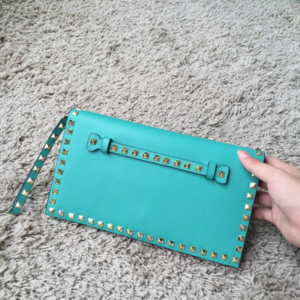 2018AW ヴァレンティノ ヴァレンティノスーパーコピー Rockstud leather clutch IW10B0399NWB