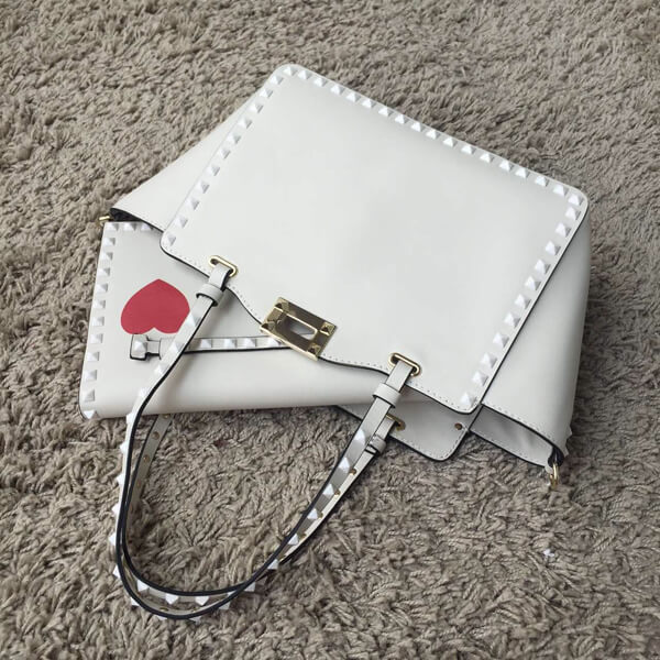 2018年春夏 ヴァレンティノ ヴァレンティノスーパーコピー White Rockstud leather clutch