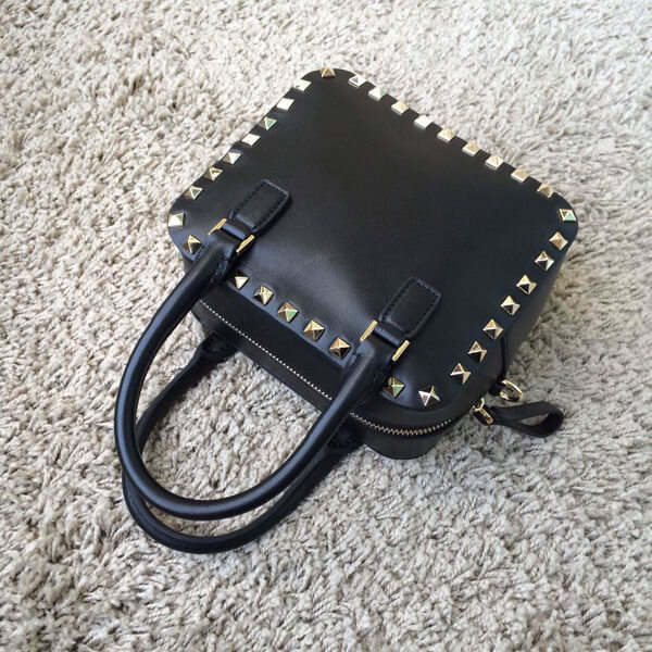 2018-19年秋冬 ヴァレンティノ ヴァレンティノスーパーコピー ROCKSTUD 2WAY仕様 MINI BAG MARINE IW2B0869