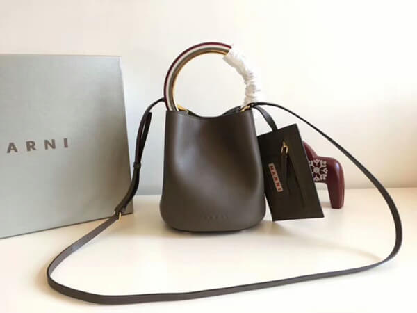 2020AW マルニスーパーコピー MARNI M488 PANNIER BUCKET BAG IN CALF LEATHER SCMPU09NO1LV58900M29