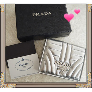 2019新作 PRADA プラダスーパーコピー☆Nappa レザーコンパクト財布 1MV204 2BOX