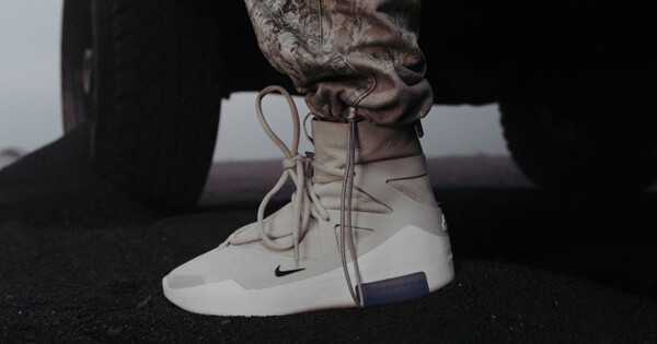 【ナイキ×FOG】激レア 入手困難 Air Fear of God 1 "Light Bone"