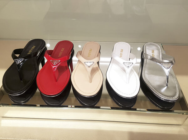 プラダ コピー TRIANGLE LOGO WOMEN FLIP FLOP 全色 1Y657I-3O7N