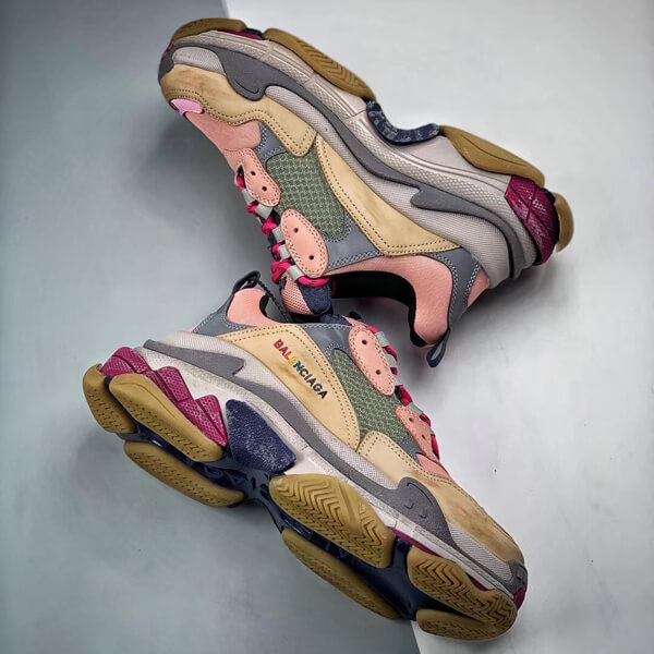 バレンシアガ Triple S "ピンクグレー" 534162W09OG