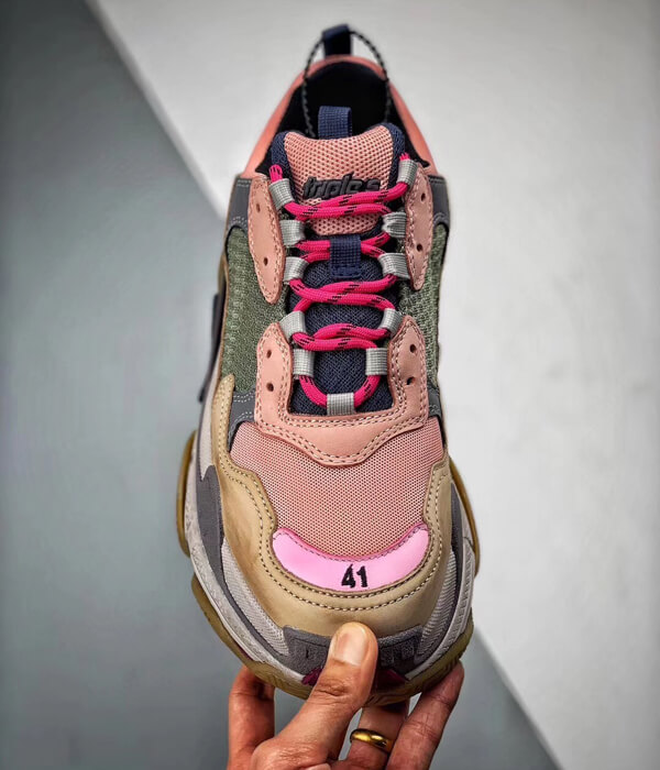 バレンシアガ Triple S "ピンクグレー" 534162W09OG