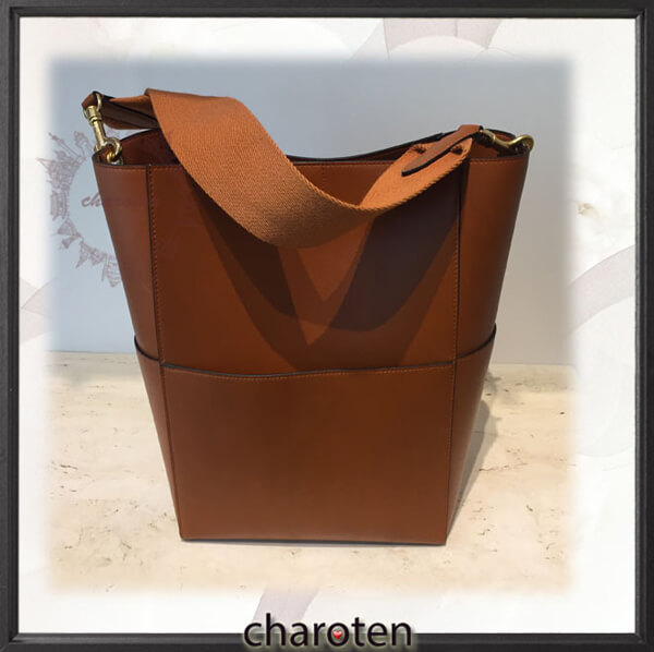 2019年春最新作争奪戦 セリーヌスーパーコピー Sangle Small Seau Bag（サングルソーバッグ）サングルソーバッグ 176593ACZ.04TA