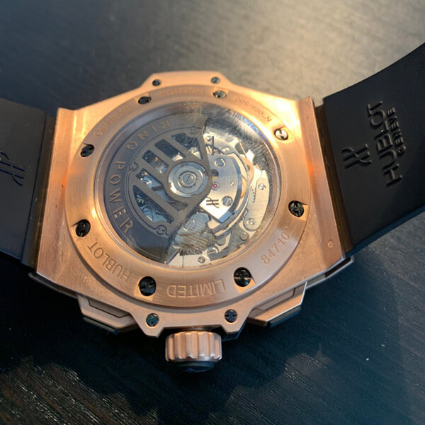 ウブロ HUBLOTコピー キングパワー パワーリザーブ ゴールド 709.OM.1780.RX