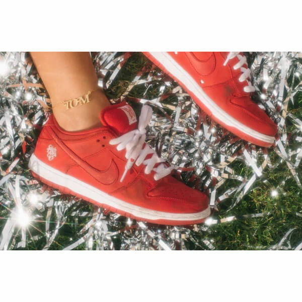 大人気 ガールズドントクライ 偽物 スーパーコピー ナイキ×GDC SB Dunk Low Very Girls Dont Cry