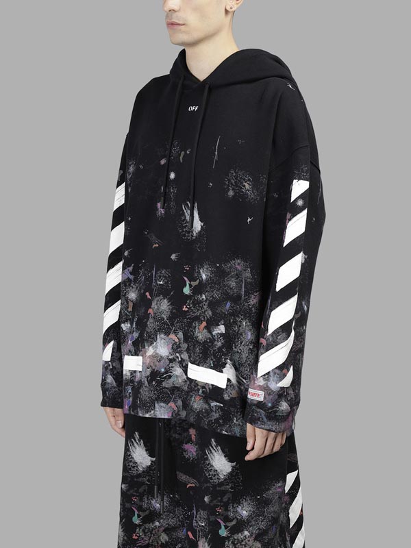 オフホワイト ギャラクシー偽物 Off-White ギャラクシー柄プルオーバーフードパーカー ブラック 東京HOODIE PARKA 芸能人