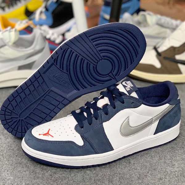 【ナイキ】Jordan 1 Low SB Midnight Navy ジョーダンミッドナイト CJ7891-400