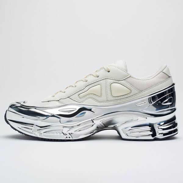 完売必至♪アディダス×Raf Simons♪"RS OZWEEGO"♪オズウィーゴ♪