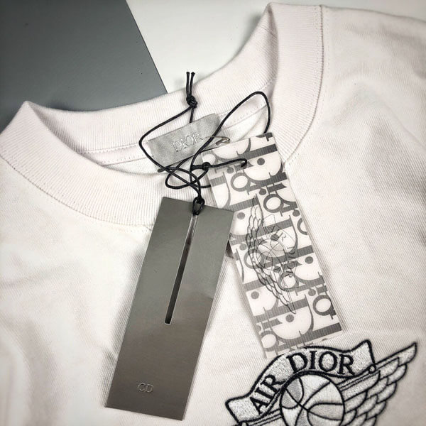 air dior tシャツ 偽物ナイキ ディオール tシャツ  ディオール ＆ Air Jordan 2021ss