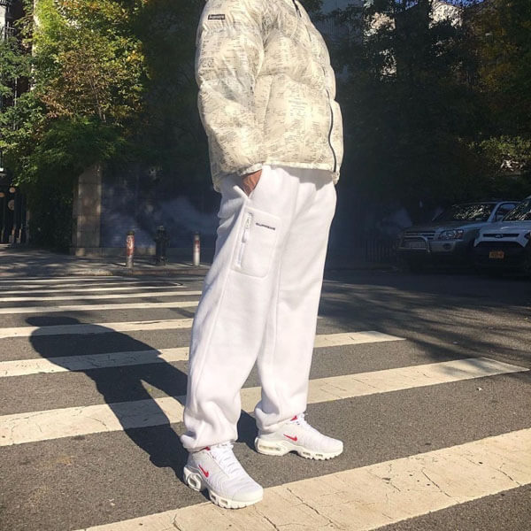 ナイキ Air Max Plus  シュプリーム 偽物 シュプリーム ナイキ エアマックス プラス Box Logo WHITE