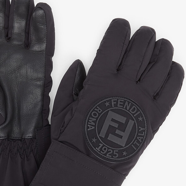 フェンディ SKI GLOVES テックナイロン スキーグローブ FAD029AEQJF0GME