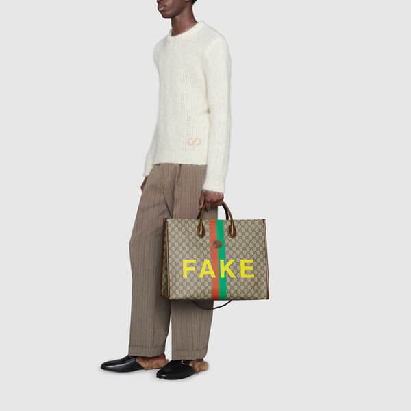 【グッチ】"FAKE/NOT" グッチ トートバッグ 偽物 プリント ラージ6303532GCAG8280