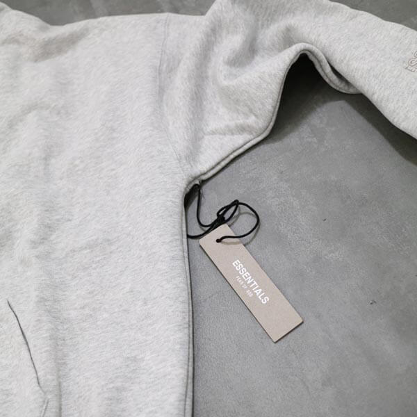 限定！エッセンシャルズ ロサンゼルス 偽物 パーカー LAFear of God Essentials Pullover Hoodie リフレクターロゴ