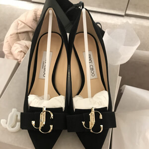 Jimmy★Choo(VIP セールで完売確実)上品JC付きARI50/Black