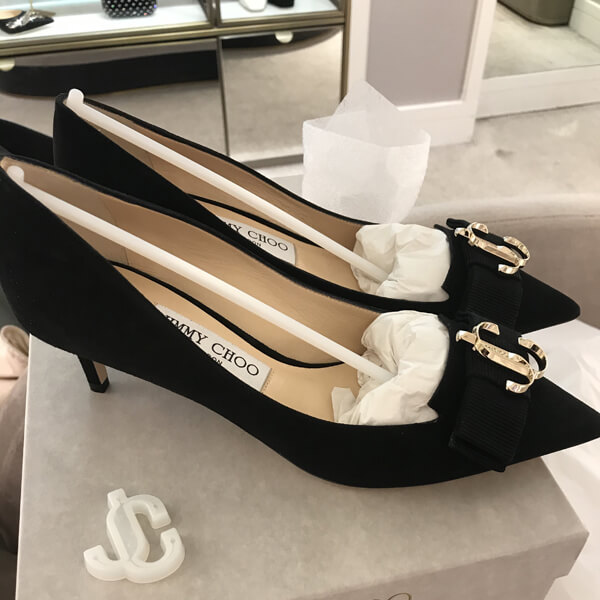 Jimmy★Choo(VIP セールで完売確実)上品JC付きARI50/Black