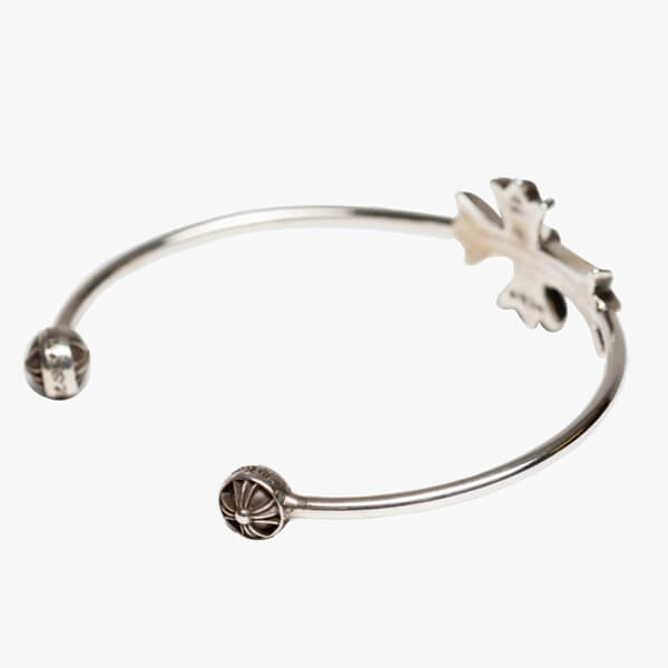 クロムハーツ コピー TINY CH CROSS BANGLE BRACELET