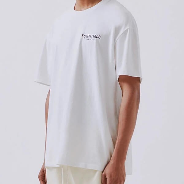 エッセンシャルズ 偽物 FOG FEAR OF GOD ESSENTIALS BOXY LOGO T-SHIRT WHITE