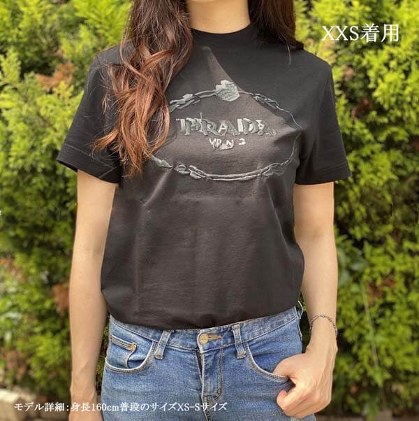 【プラダ】刺繍ロゴマークデザイン 半袖Tシャツ偽物 UJN555