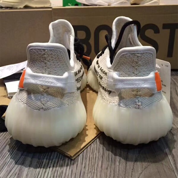 人気新作 イージーブースト350 偽物 OFF-WHITE x アディダス Originals YEEZY BOOST 350 V2 スニーカー ash1762