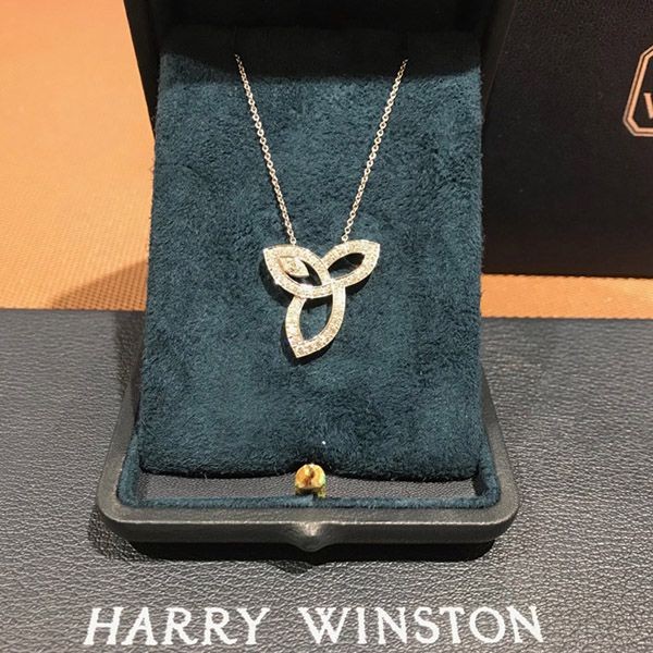 高品質♪♪♪Harry Winston [リリークラスター・ペンダント] 偽物