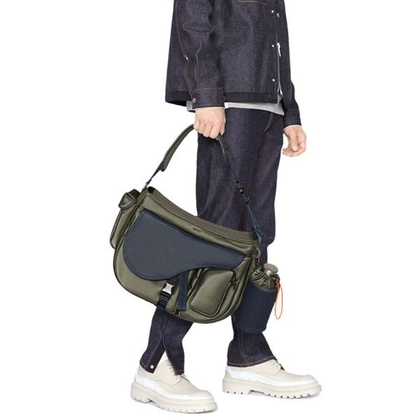 完売前に ディオール×SACAI 偽物 サドルソフトショルダーバッグ 1ADHO029USFH65E