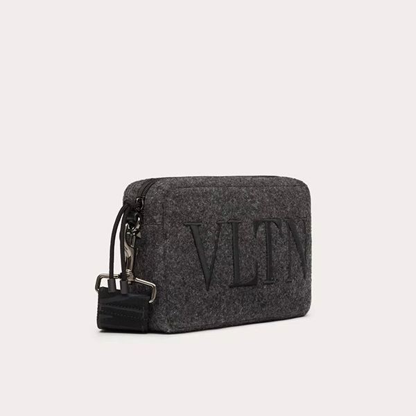 ヴァレンティノ VLTN フェルト クロスボディバッグ 偽物 YB0704EGA_7NJ