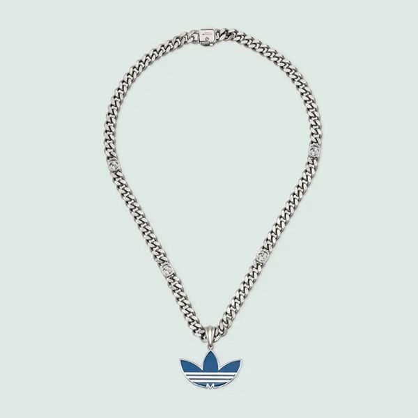 注目度抜群！adidas x グッチ ゴルメット ネックレス コピー 702895 J1631 8082