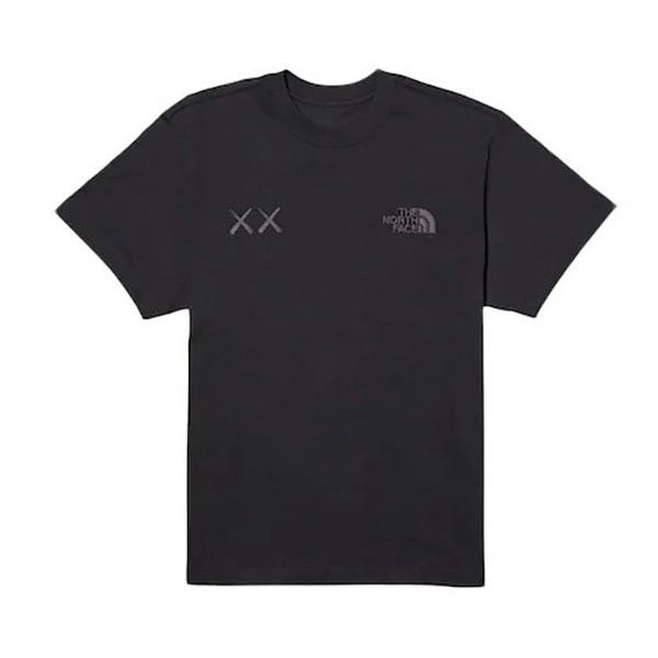 【コラボ】KAWS×ザ・ノースフェイス 偽物 Tシャツ