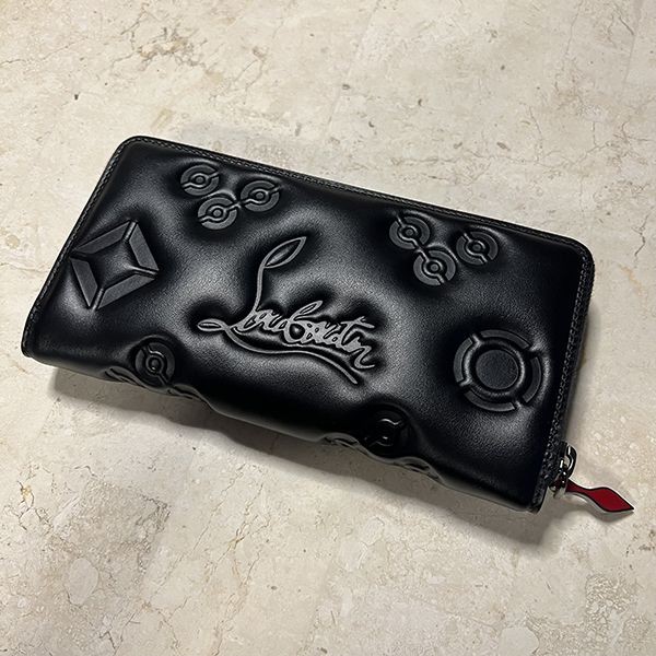 ルブタン Panettone Wallet パデッド 偽物 1235094BK01