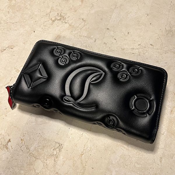 ルブタン Panettone Wallet パデッド 偽物 1235094BK01