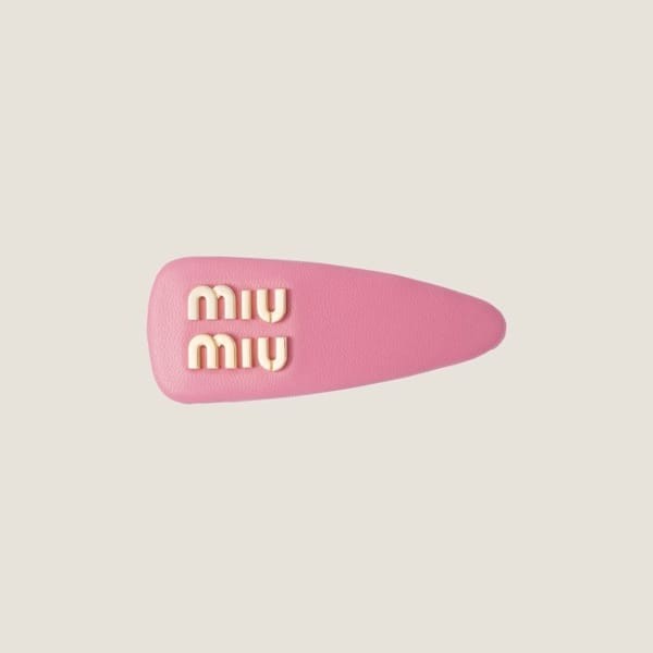 miumiu ヘアピン 偽物 パテントレザー ロゴ ヘアクリップ 全色