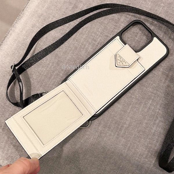 プラダ 全機種対応 iPhone ケース ストラップ付き♪ 2色