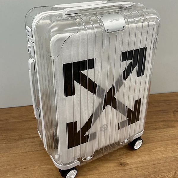 リモワ オフホワイト 偽物Limited Edition Cabin フルセットrw04067