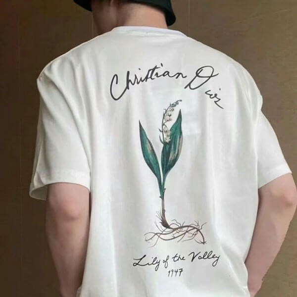 【24-25AW/コーデに合わせやすい♪】ディオール偽物 Handwritten Christian Dior Tシャツ 493J696A0817