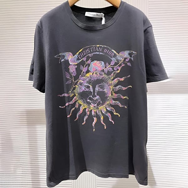 ディオール 太陽 ロゴ入り コットン Tシャツ パチモン 2色 423T23C4528_X9888