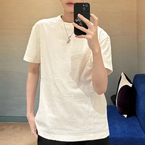 ルイヴィトン ロゴＴシャツ 偽物 1AFYEY