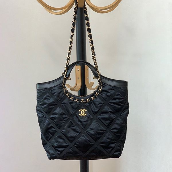 大人気シャネル スーパーコピー マキシショッピングバッグ CCマーク ナイロン chanel2025